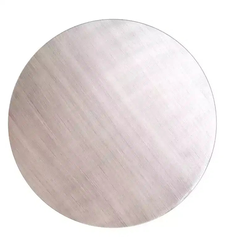 Table d'appoint en métal de 38 cm de large à motif géométrique, livrée montée