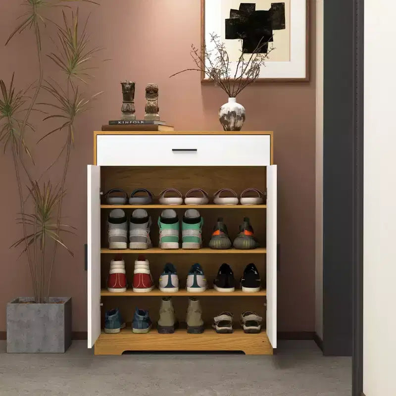 Meuble à chaussures à quatre niveaux, armoire à chaussures en bois autoportante, avec deux portes blanches et des étagères réglables, idéal pour les entrées
