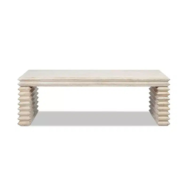 Table basse cascade géométrique empilée en bois de pin récupéré, finition blanchie et naturelle